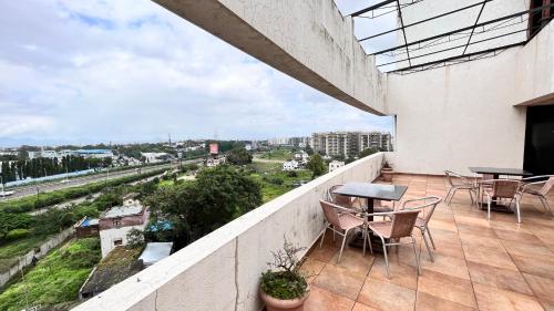 Faciliteiten, Hotel Sumanchandra Suites  in Pathardi Phata