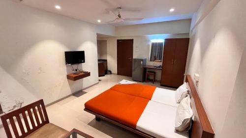 Hotel Sumanchandra Suites, Насик