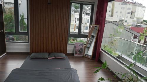 Hoshi DaLat House