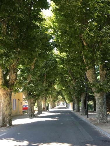 Entre Ventoux et Luberon, appartement dans maison.