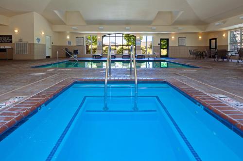 Staybridge Suites Fairfield Napa Valley Area an IHG Hotel - image 14