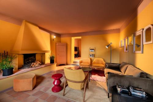 La Pensione di Vignamaggio - image 11