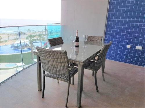 Stunning 2 bed apartment on the front sea line at Sea Senses