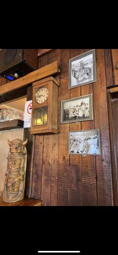 Texas pub & apartman - Tap to explore photos