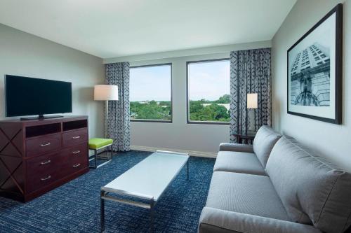 Sheraton Suites Philadelphia Airport - image 6