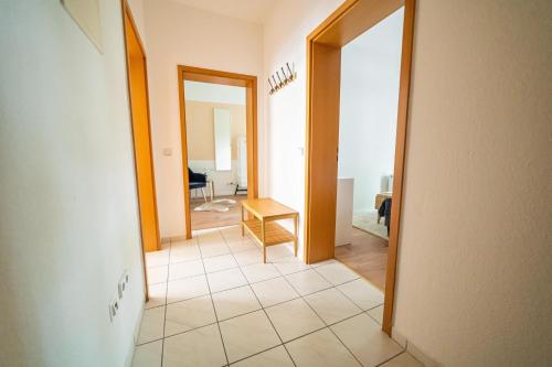 FullHouse - Chemnitz - Leonardo Apt - 3 Bedrooms & Balcony, Chemnitz (foto 9)