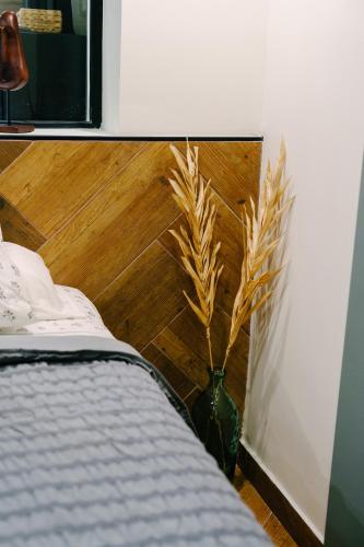 One-Bedroom Apartment image 6