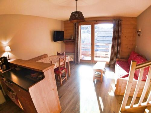 Apartment (6 Adults)
