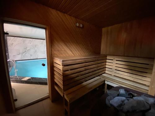 Szauna, Apartamenti in Grinzinkalns (történelmi dolgozók negyede)