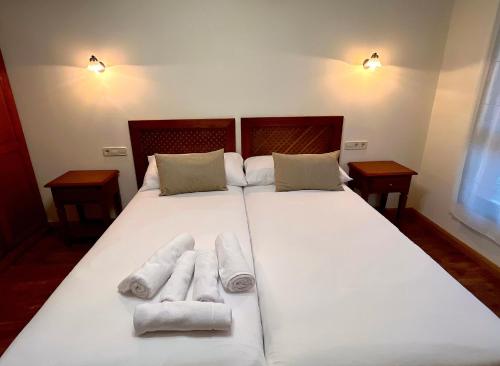 Twin Room with Private Bathroom