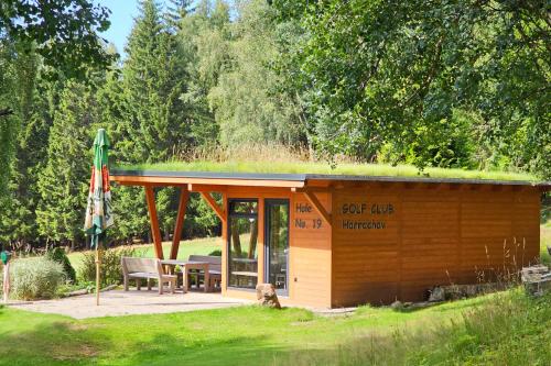 Golf course [on-site], ENJOYHARRACHOV - Atraktivni slunne studio Certovka v centru Harrachova s garazovym parkovanim, Wifi- in Harrachov