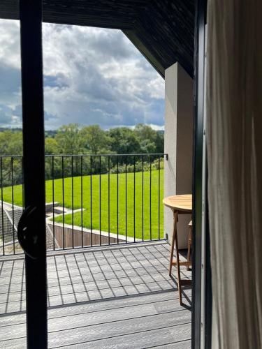 The Loft Studio apartment - above detached new build garage in Llansantffraid