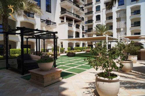 Yas Island Oasis Getaway 1BR Amazon