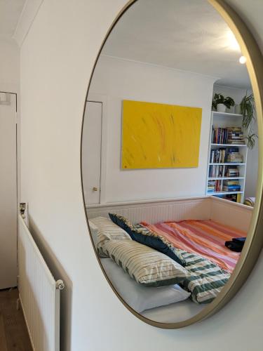 Private room with terrace and free parking, Edimburgo (foto 9)
