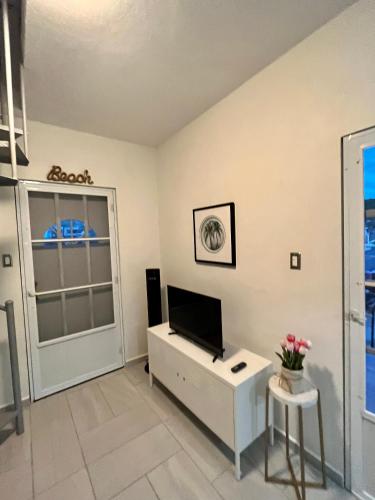 Walk to the Beach 2Min, Cozy, Boutique, Pool, Palmeras Del Mar Isabela