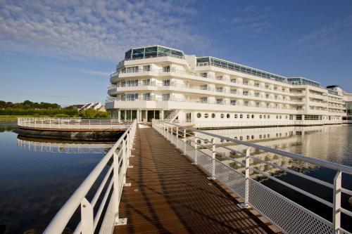 Miramar La Cigale Hotel Thalasso & Spa - Hôtel - Arzon