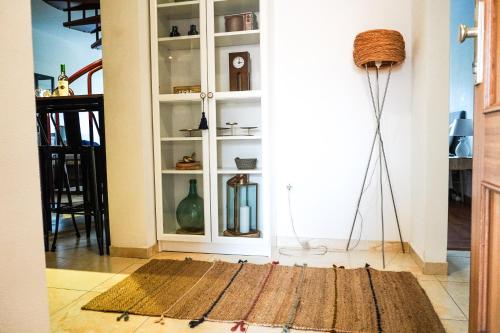 Comfortable Duplex with Garage and Working space - Tap to explore photos