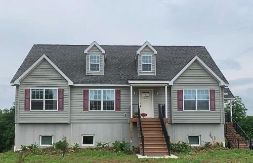 Giriraja Ashraya in Moundsville