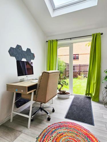 สิ่งอำนวยความสะดวกเพื่อการสันทนาการ, Tortoise Haven Bicester- Comfortable quiet home with garden in เคเวอร์สฟิลด์