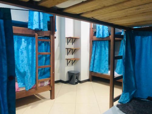 1 twin bed