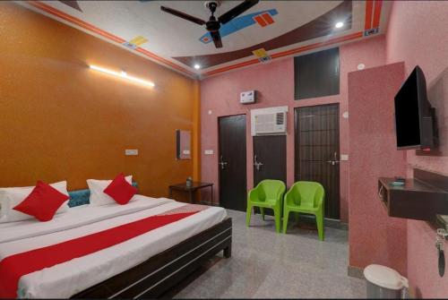 Hotel FLY INN