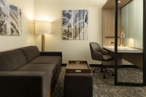 SpringHill Suites Fort Worth University - image 13