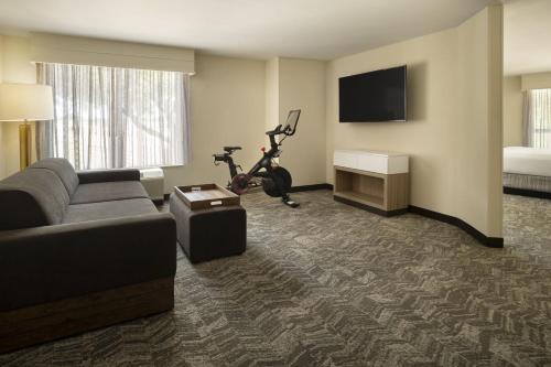 One-Bedroom King Suite with Peloton
