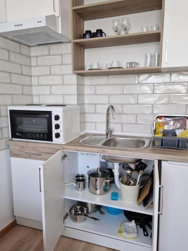 Apartment GEA 31 sa garažnim mestom (Apartment GEA 31 sa garaznim mestom) in เดเตลินารา