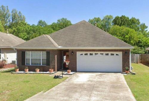 Prattville Delight*Jacuzzi Tub*+Central Location* in Prattville, USA