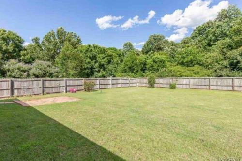 Prattville Delight*Jacuzzi Tub*+Central Location*