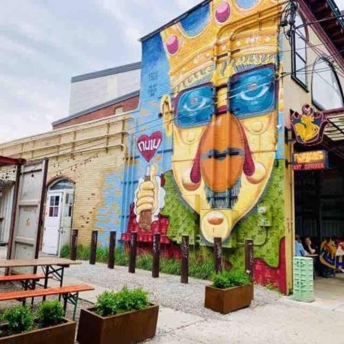 2Br Unit W/ Cinema Room in Nulu in Louisville, USA