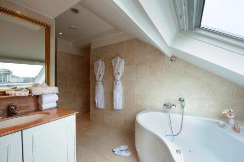 Relais & Châteaux Hotel Heritage - main image