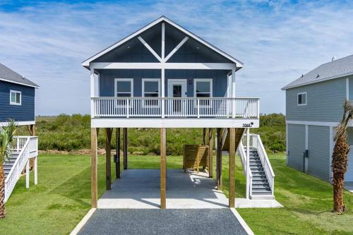 Serenity Villa by the Beach in Bolivar Peninsula, USA