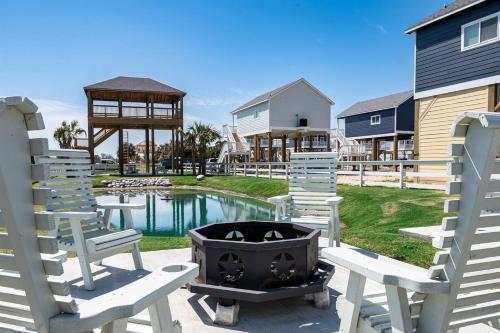 Serenity Villa by the Beach in Bolivar Peninsula, USA