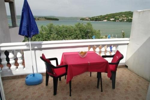  Apartmentsin Pasman with Air condition, WIFI 4650-1 -2, Pension in Pašman bei Sit