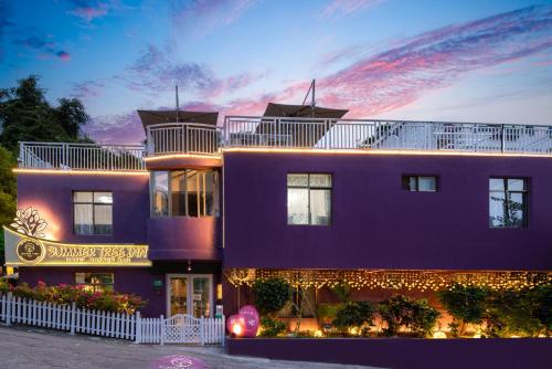 Summer Tree Inn (The Captain's Hostel) photo 3