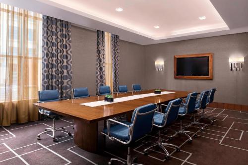 Sheraton Grand Hotel & Spa - image 14