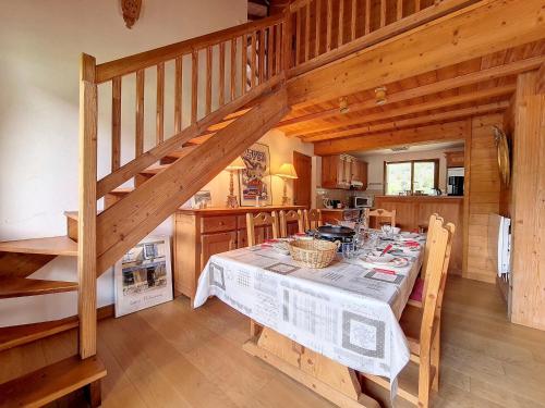 Appartement spacieux et confortable Au pied des pistes Balcon Sauna Cheminee - FR-1-344-725 near La Fondue Val Thorens