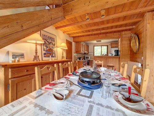 Appartement spacieux et confortable Au pied des pistes Balcon Sauna Cheminee - FR-1-344-725 near La Fondue Val Thorens