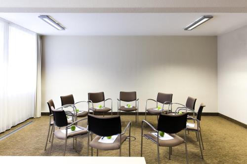 Novotel Nürnberg am Messezentrum - image 10