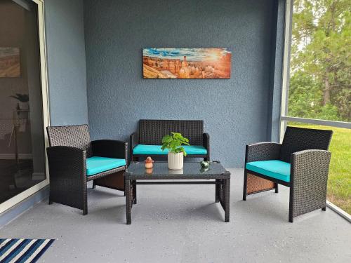 Gold Leaf in Lehigh Acres (Florida)