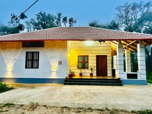 Sinchana home stay, Coorg Stay, weekend villa, estate stay, guest house