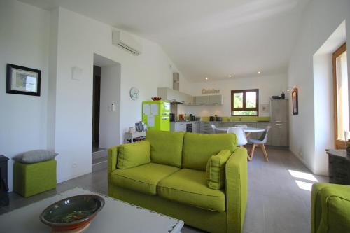Le Petit Cinq in Нарбонна
