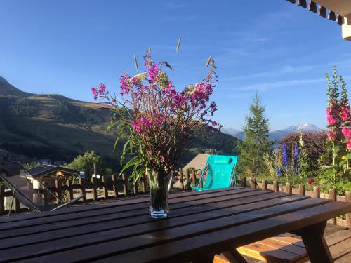 Appartement avec terrasse magnifique vue montagne - Location saisonnière - Saint-François-Longchamp