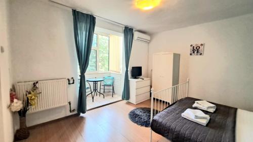 Închiriez garsoniera în regim hotelier unirii 1