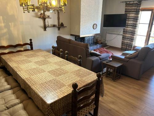 SOLDEU- EXCLUSIVO APARTAMENTO 130 M2 HASTA 10 PERSONAS CON PRECIOSAS VISTAS A PISTAS DE SKi in 索爾德烏