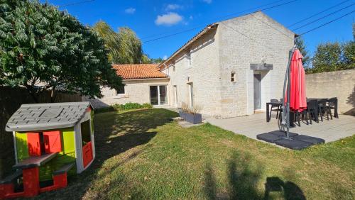 Le gîte de Malécot Gîte familial de 5 personnes - Location saisonnière - Coulon