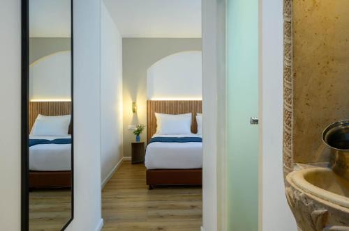 New Comfort Room image 4