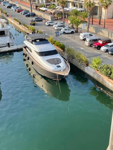 MotorYacht 21 avec équipage, Barcelona (zdjęcie 6)