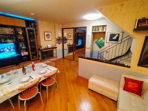  Marco Simone Golf Villa 2023 in Marco Simone